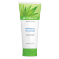 Herbal Aloe Pflegegel in einer 200 ml Tube, beruhigt und versorgt die Haut mit Feuchtigkeit.